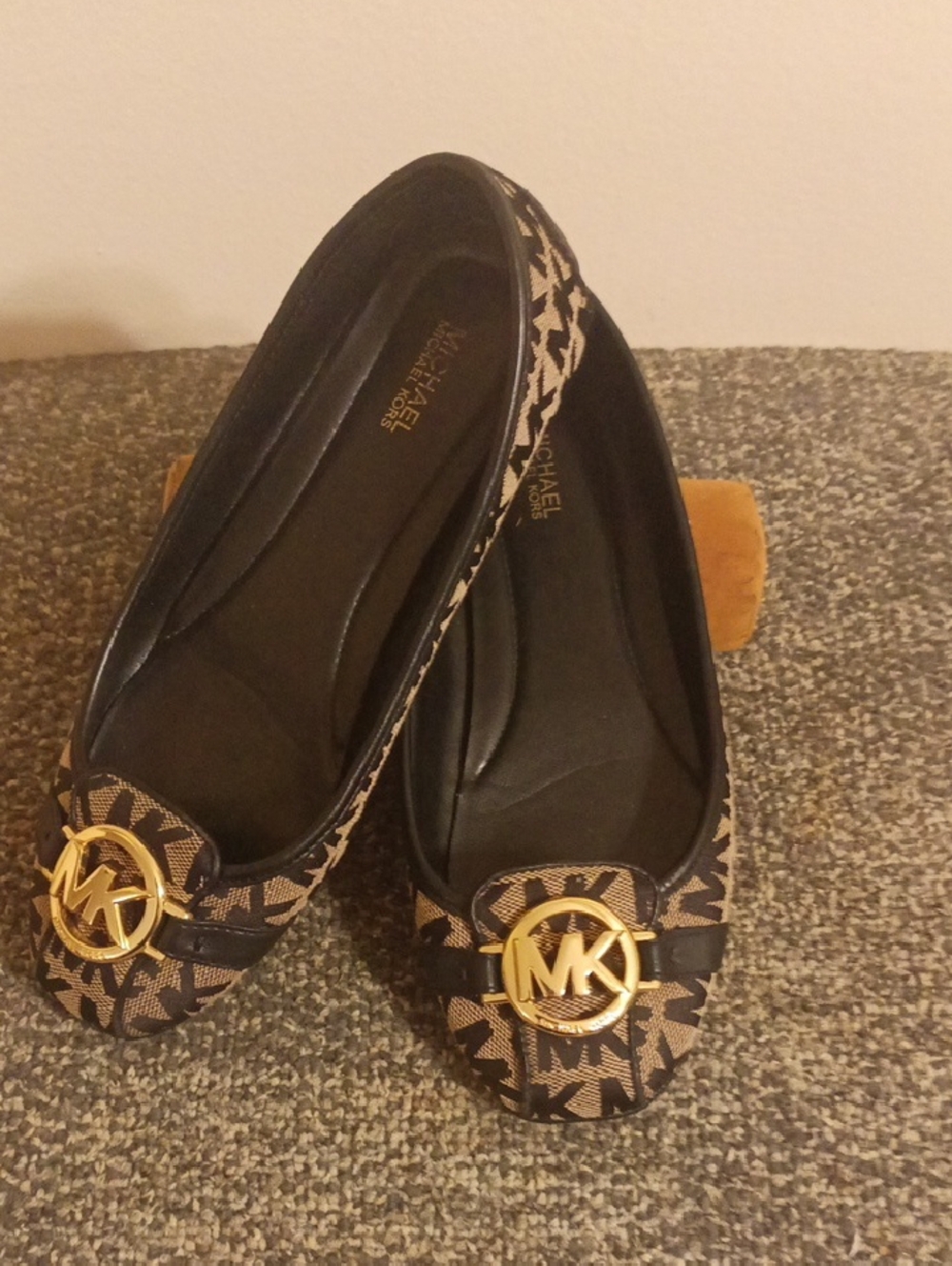 Michael Kors Fulton Canvas Women's Black and Brown Logo Ballet Flats Size 7.5